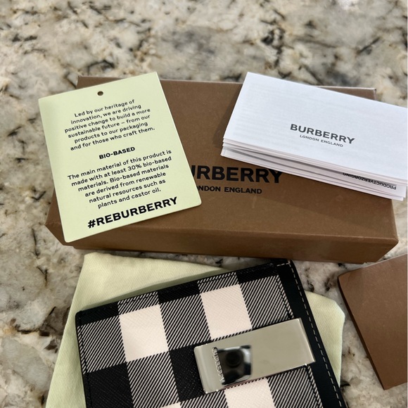 Burberry, check and leather money clip card case, BRAND NEW - Picture 2 of 3